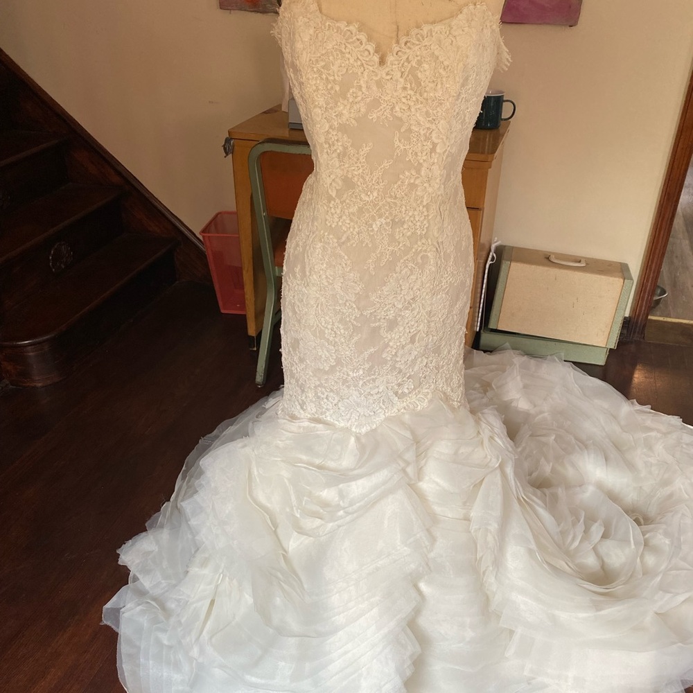 Lace Wedding Dress
